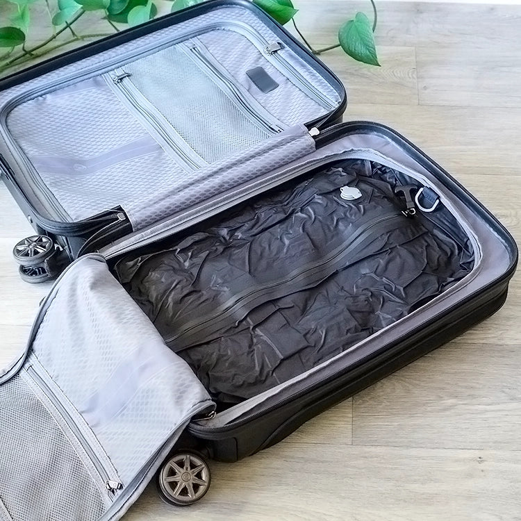 Airlock Vacuum Travel Cube